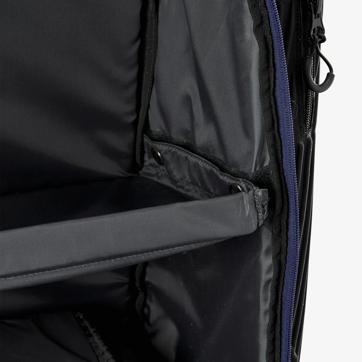 DeMarini Spectre V2 Backpack in Navy / Scarlet / Element - Image 9